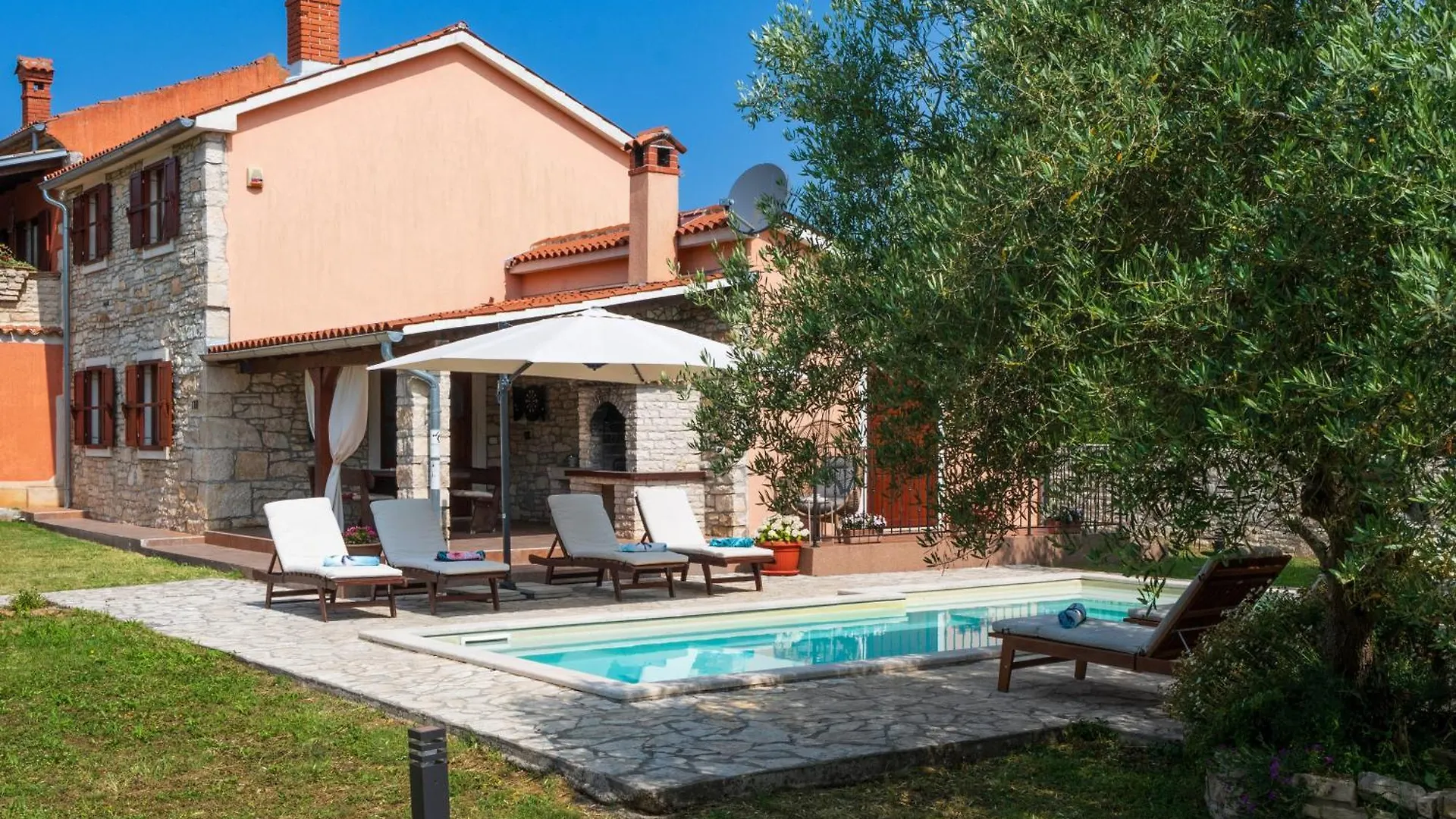 Villa House Rakalj 1993