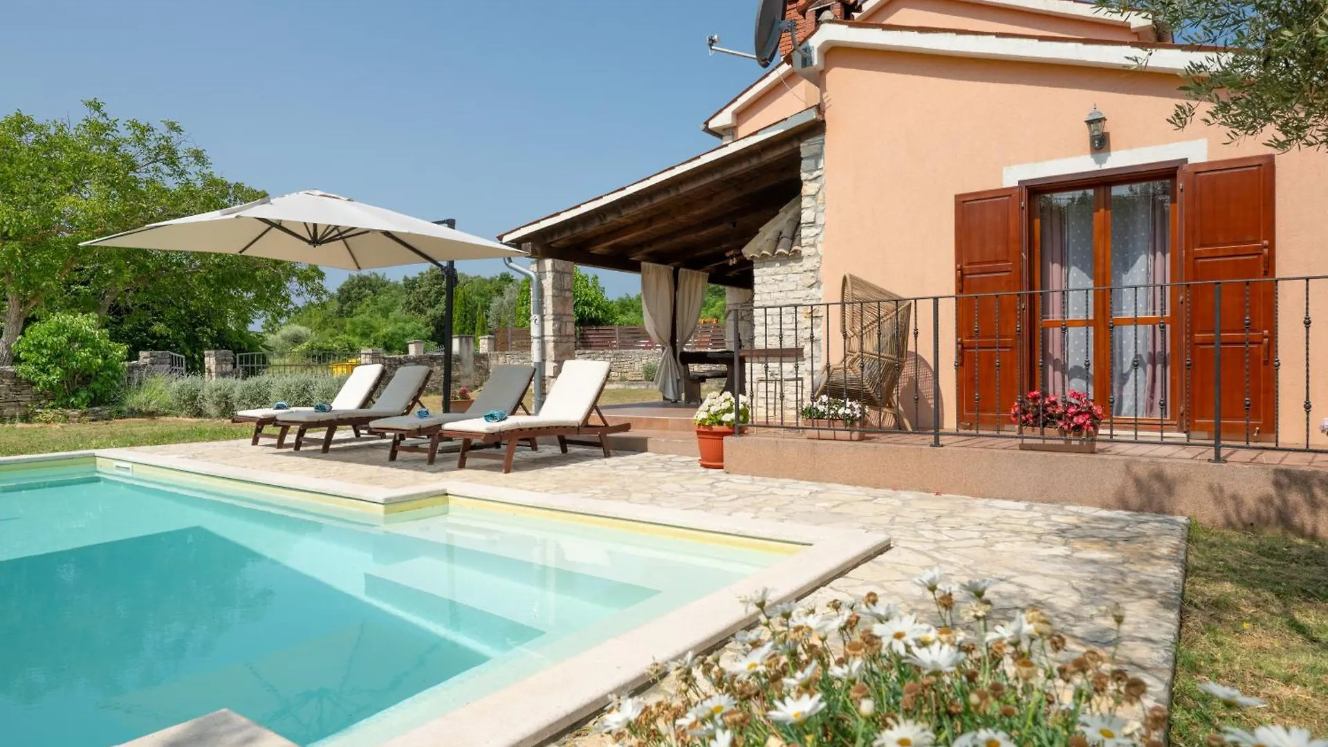 Villa House Rakalj 1993 Ferienhaus